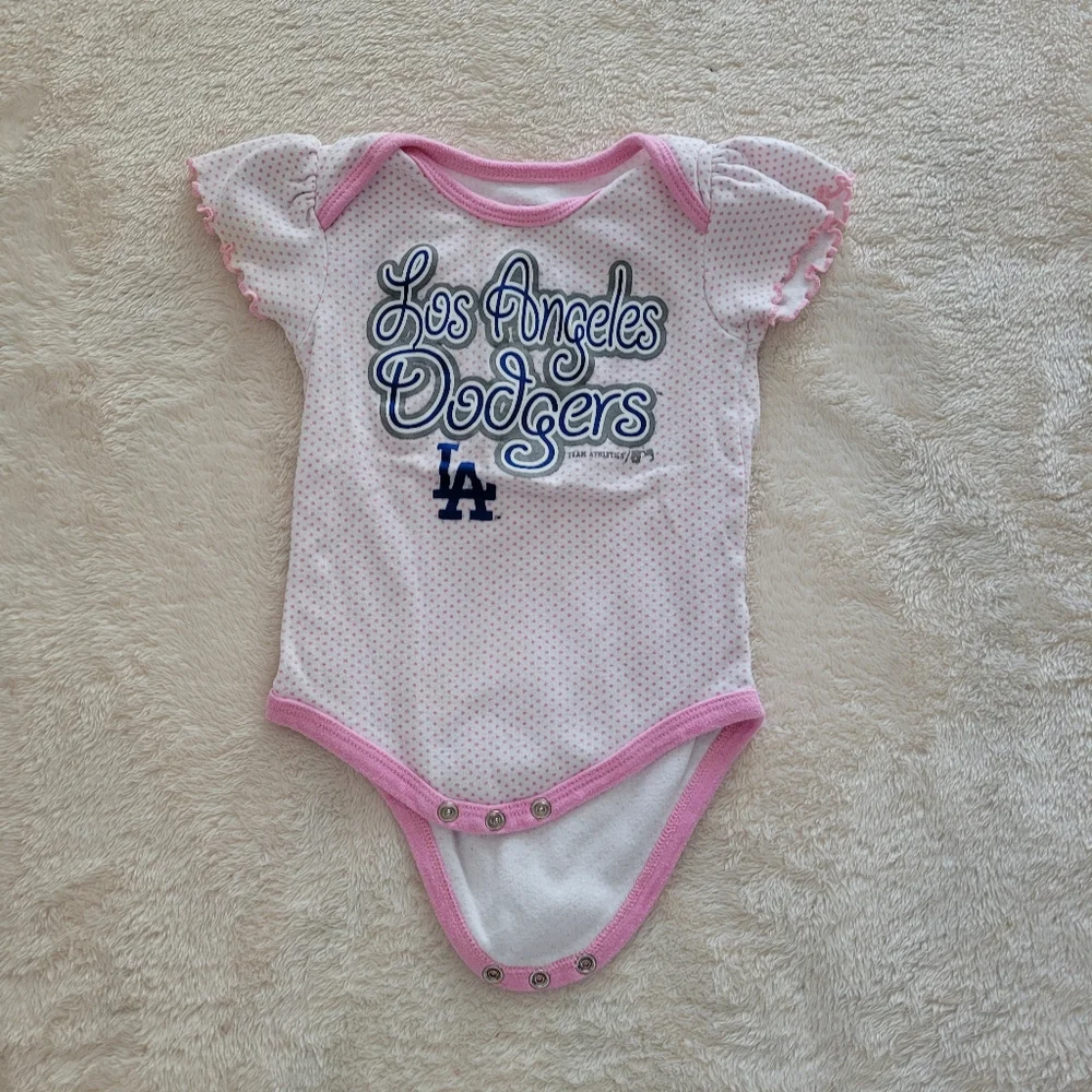 Los Angeles Dodgers Bodysuits, Girls' Infant Size 12 Months - EUC - Picture 5 of 7